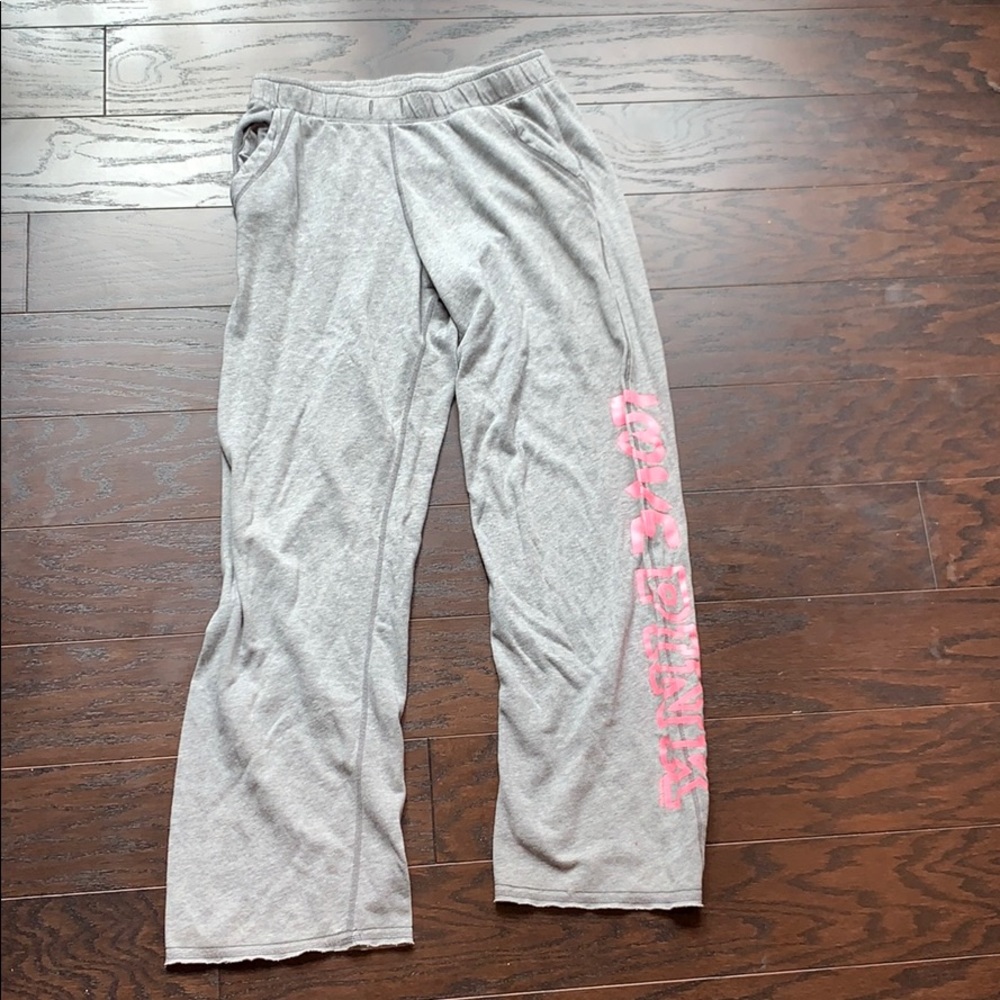 Love pink boyfriend sweatpants